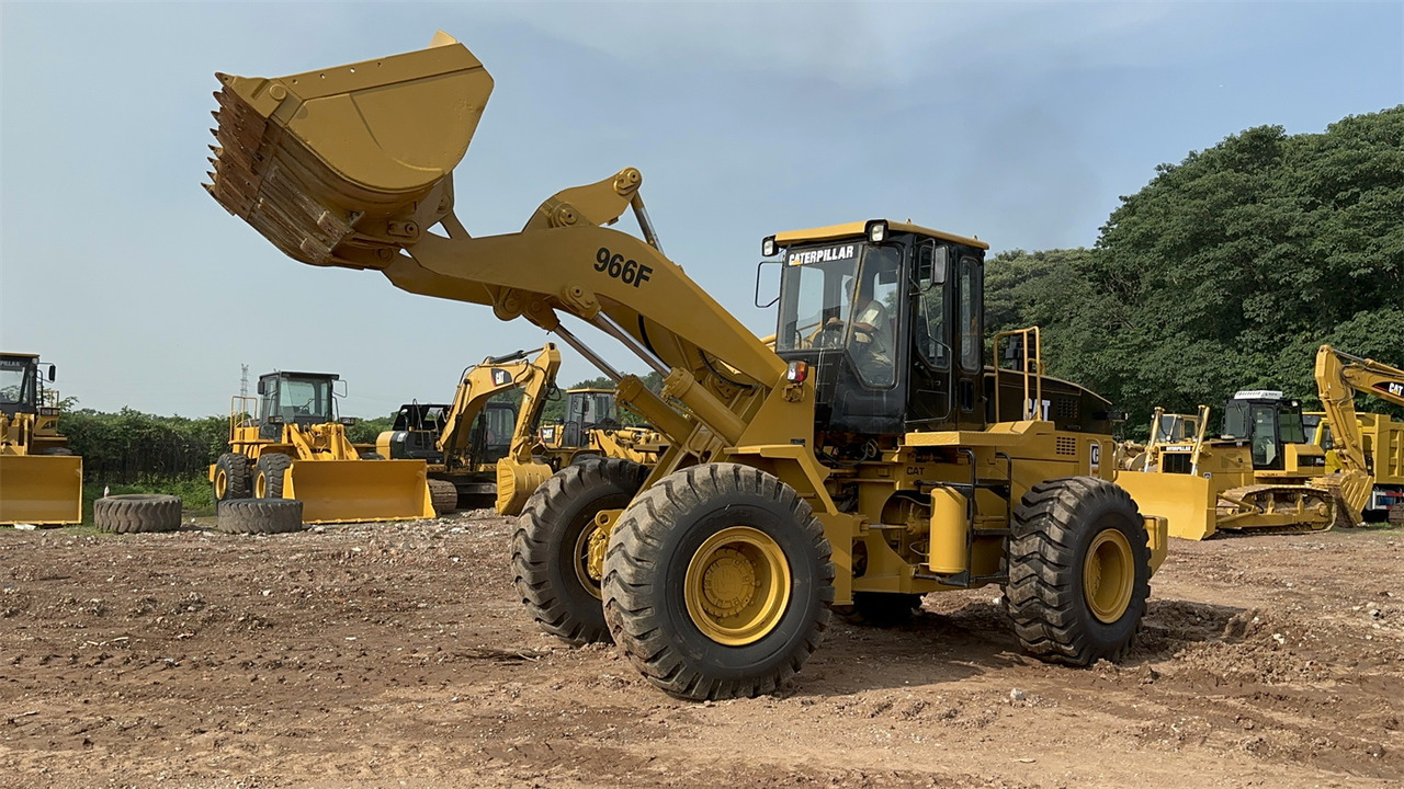 Wheel loader CATERPILLAR 966F