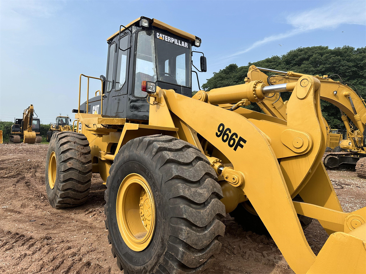 Wheel loader CATERPILLAR 966F