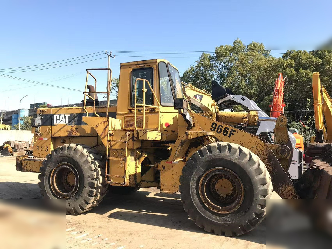 Wheel loader CATERPILLAR 966F I