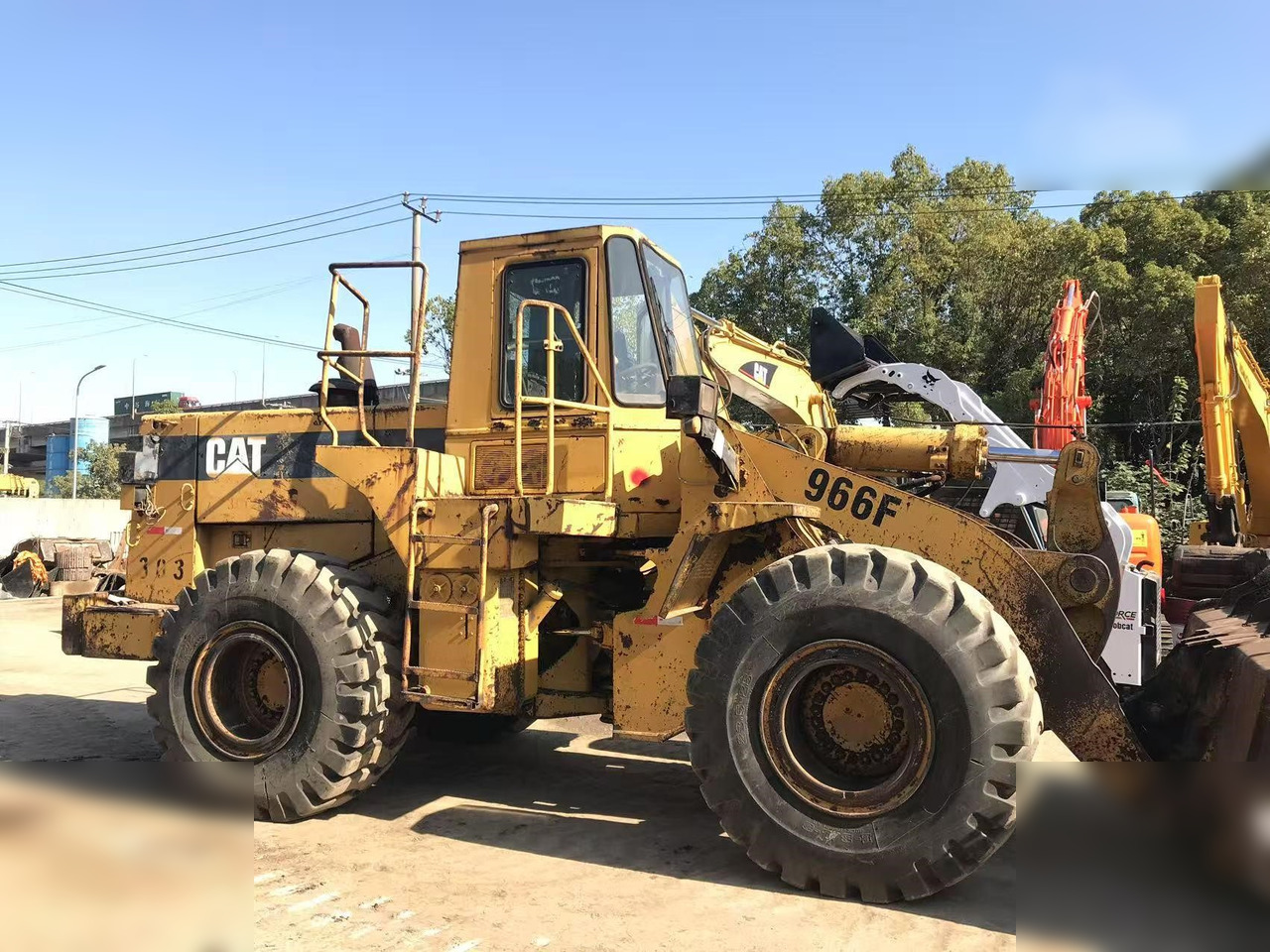 Wheel loader CATERPILLAR 966F I