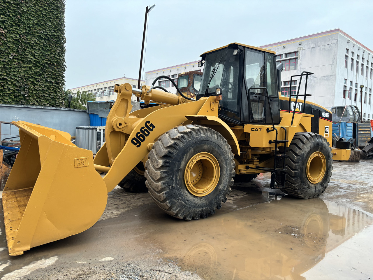 Wheel loader CATERPILLAR 966G