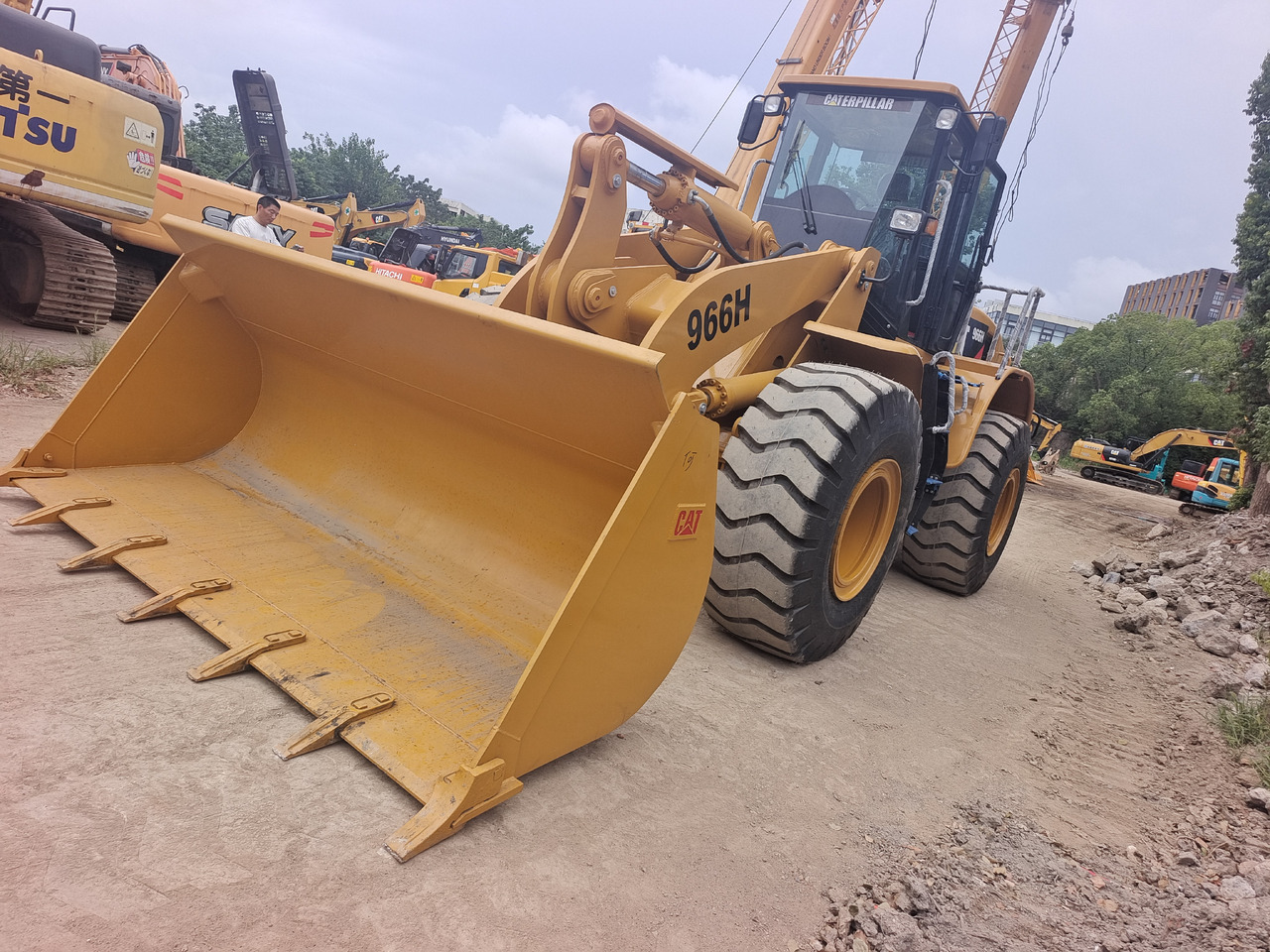 Wheel loader CATERPILLAR 966H