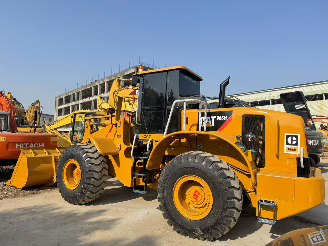 Wheel loader CATERPILLAR 966H