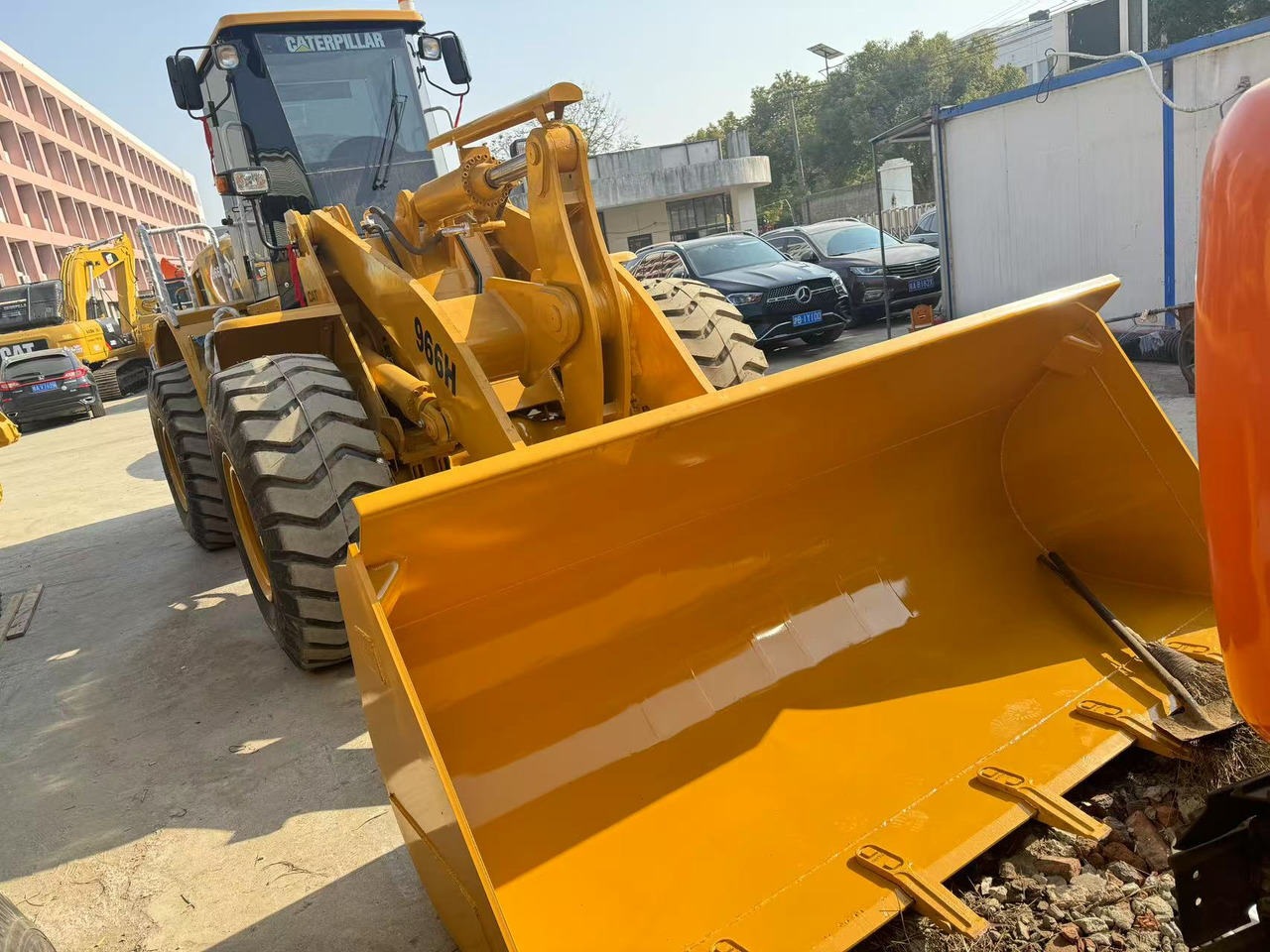 Wheel loader CATERPILLAR 966H