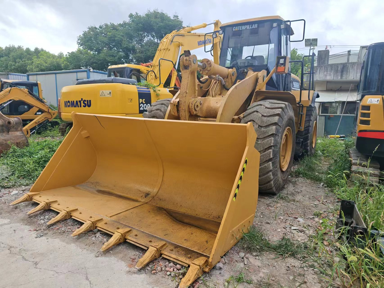 Wheel loader CATERPILLAR 966H