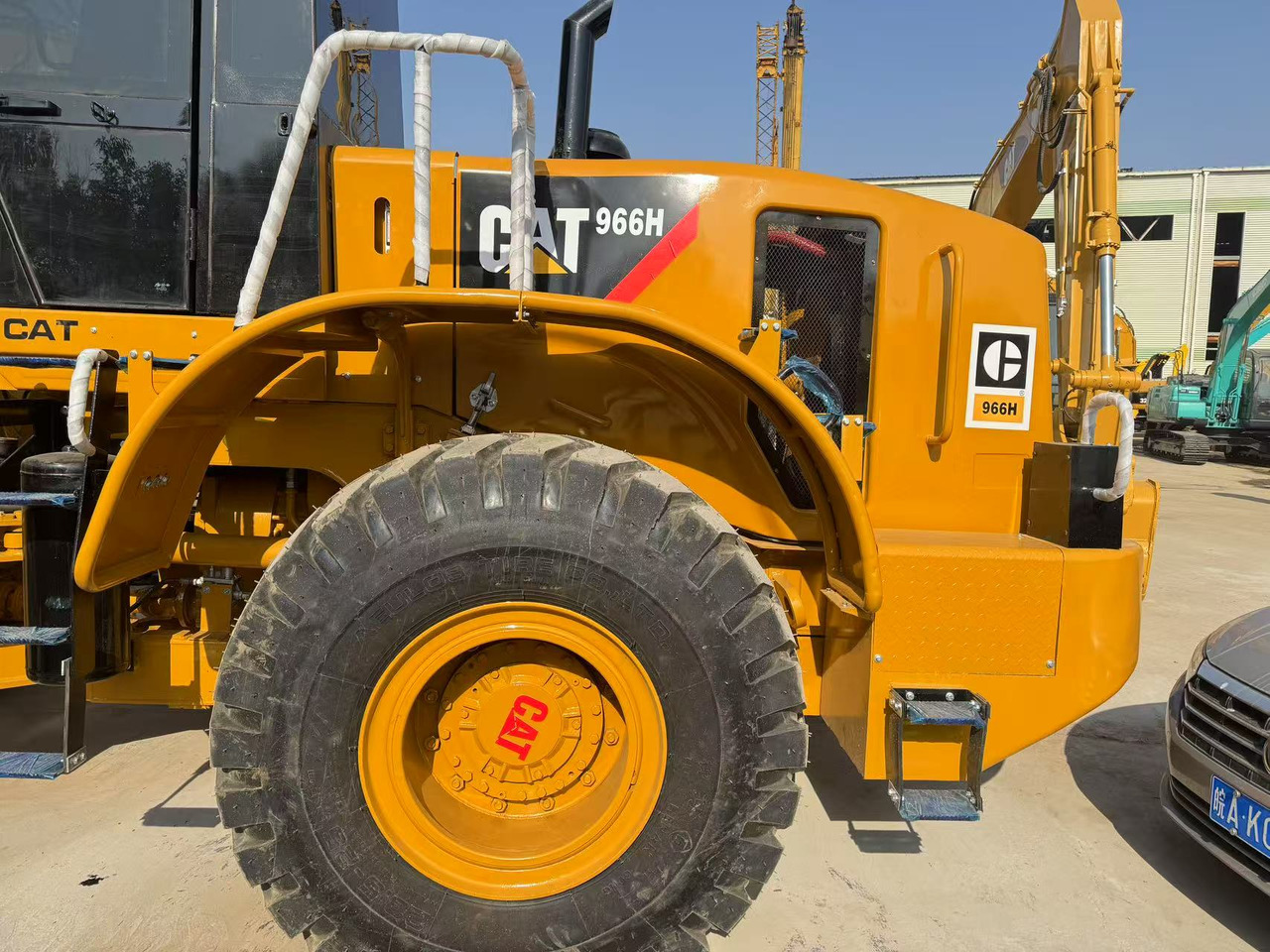 Wheel loader CATERPILLAR 966H