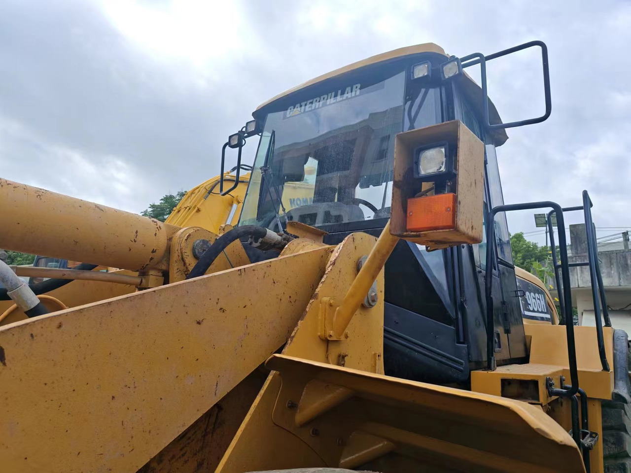 Wheel loader CATERPILLAR 966H