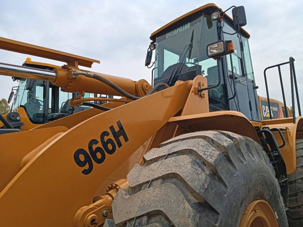 Wheel loader CATERPILLAR 966H
