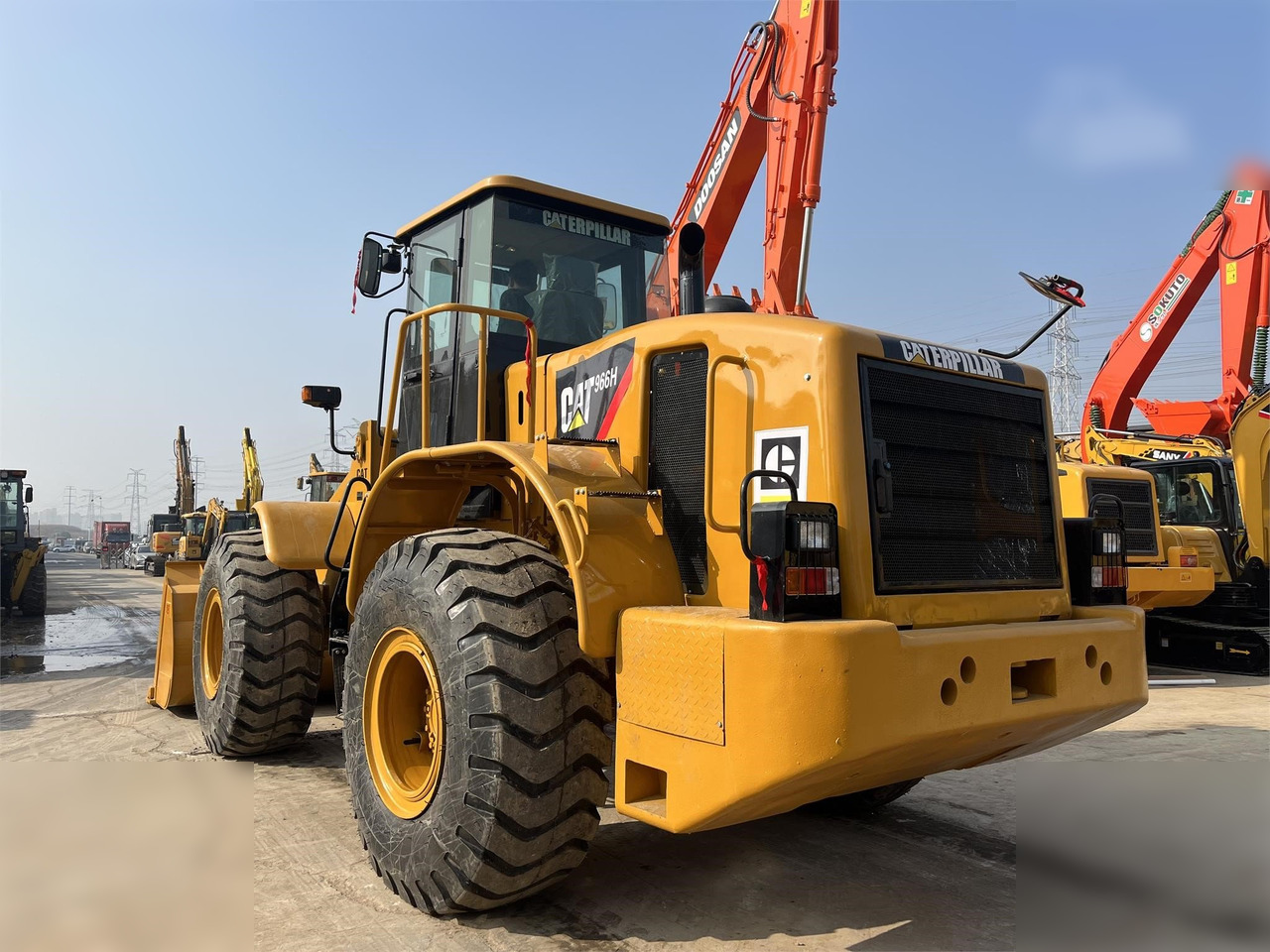Wheel loader CATERPILLAR 966H