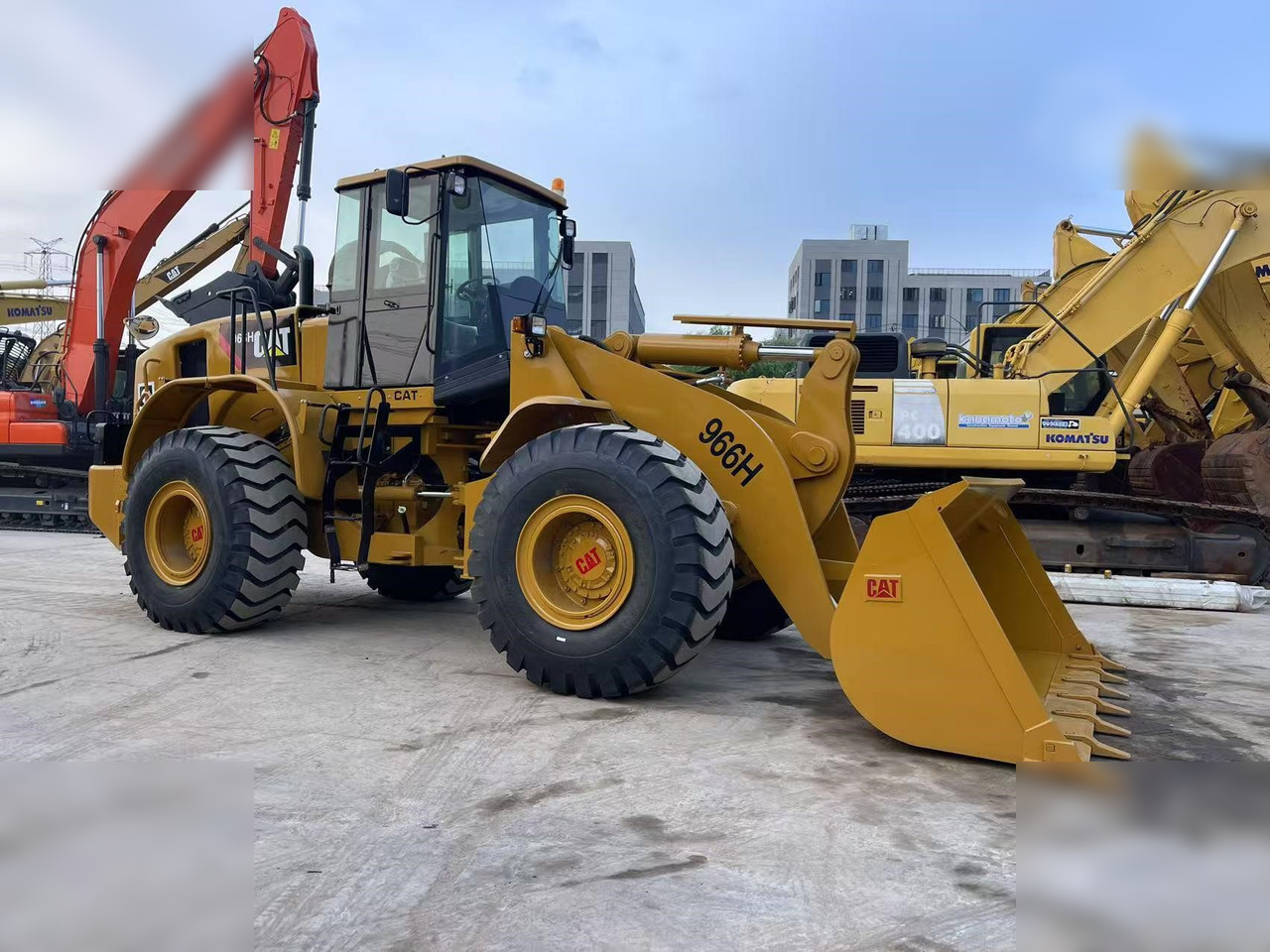 Wheel loader CATERPILLAR 966H
