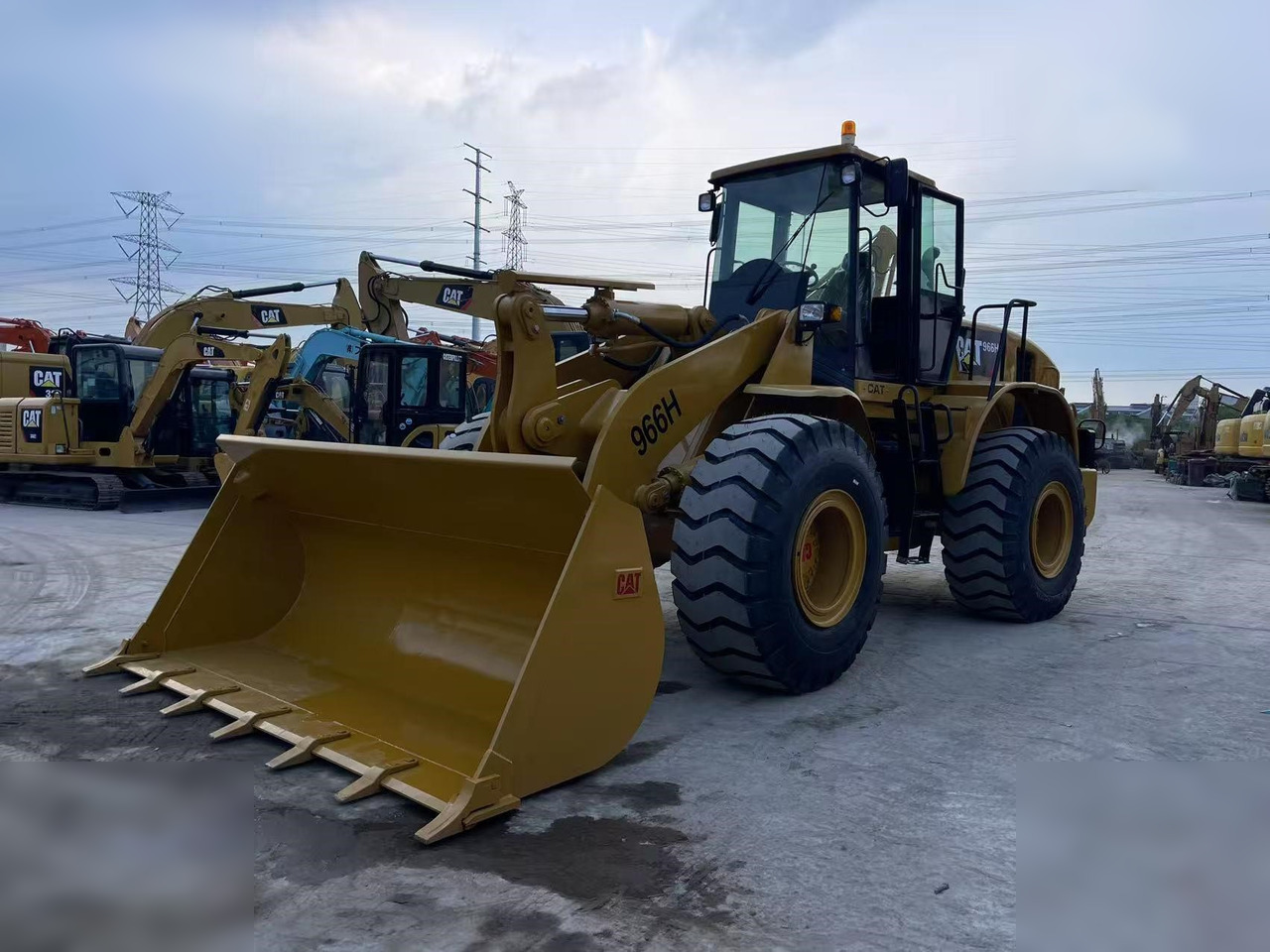 Wheel loader CATERPILLAR 966H