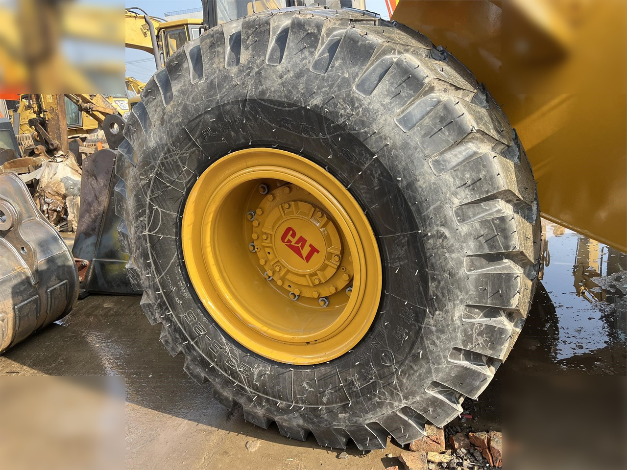 Wheel loader CATERPILLAR 966H