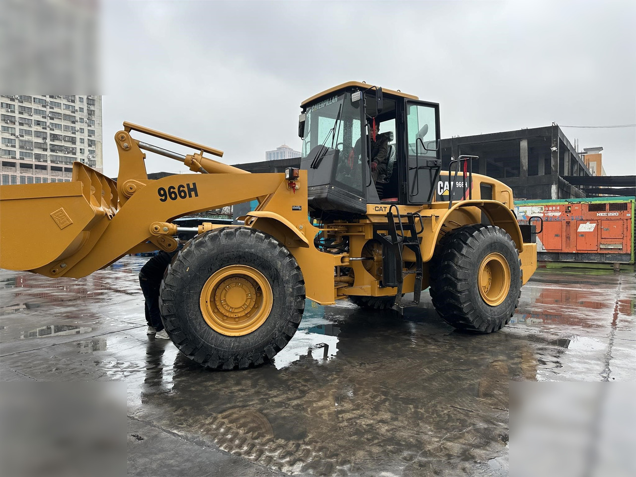Wheel loader CATERPILLAR 966H