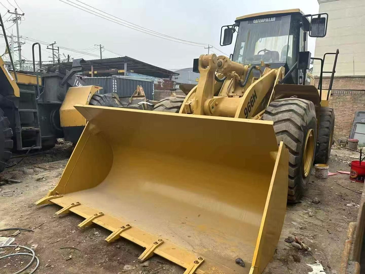 Wheel loader CATERPILLAR 966H