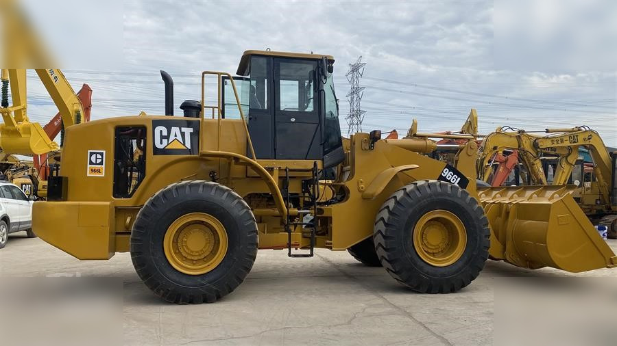 Wheel loader CATERPILLAR 966L