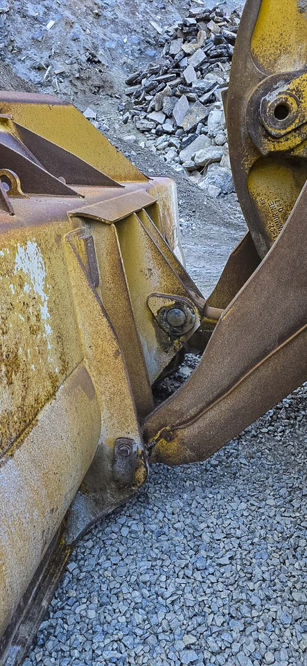 Wheel loader CATERPILLAR 966MXE