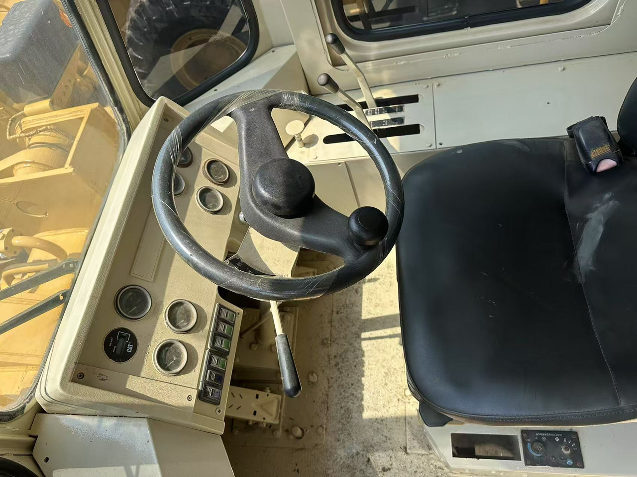 Wheel loader CATERPILLAR 966f
