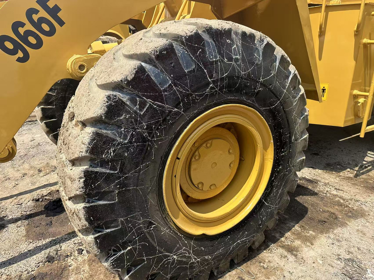 Wheel loader CATERPILLAR 966f [ Copy ]