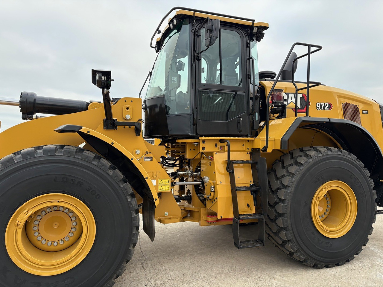 Wheel loader CATERPILLAR 972 Next Gen