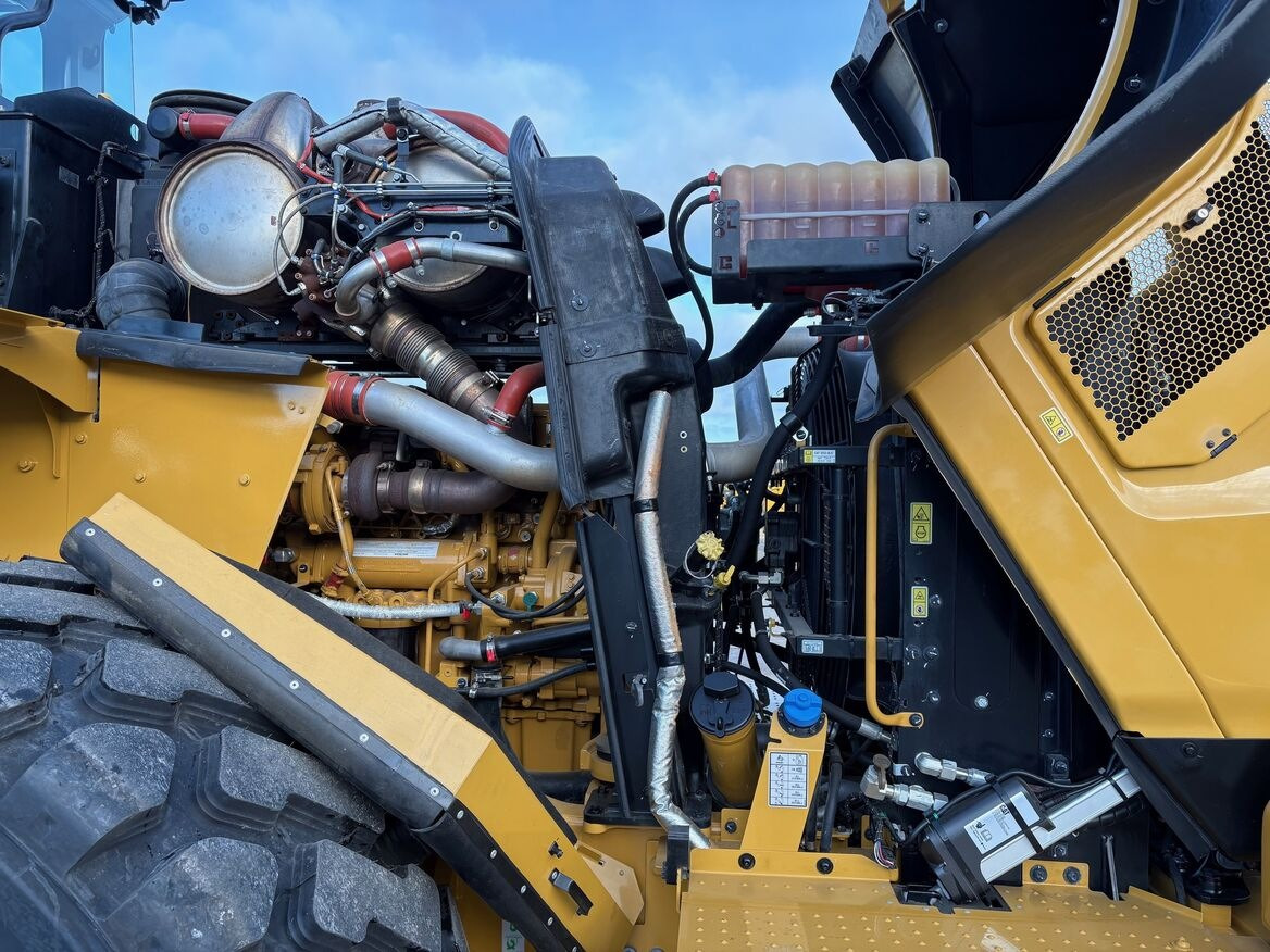 Wheel loader CATERPILLAR 980