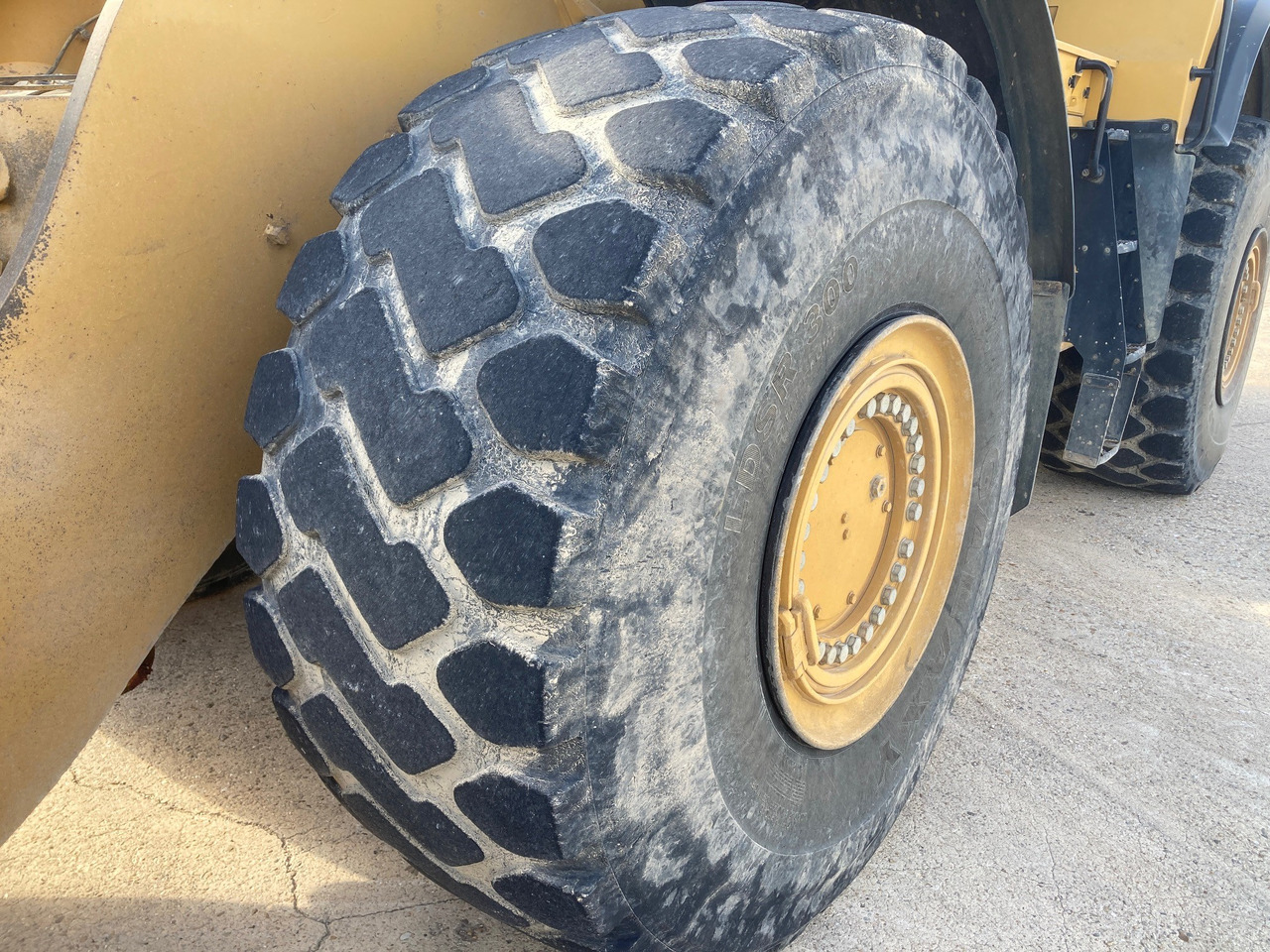Wheel loader CATERPILLAR 980M