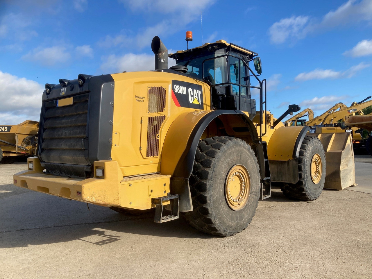 Wheel loader CATERPILLAR 980M