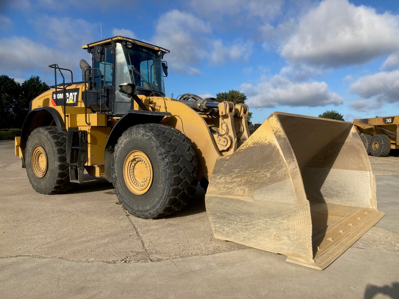 Wheel loader CATERPILLAR 980M