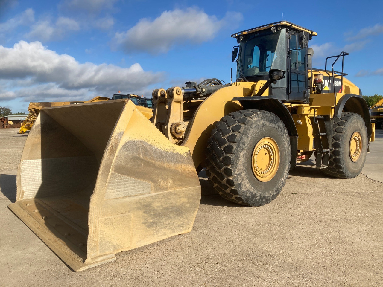 Wheel loader CATERPILLAR 980M