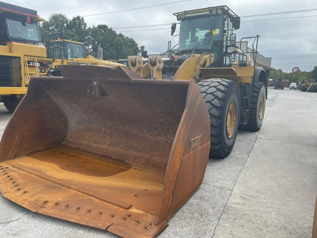 Wheel loader CATERPILLAR 980 M