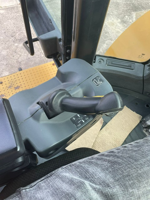 Wheel loader CATERPILLAR 980 M