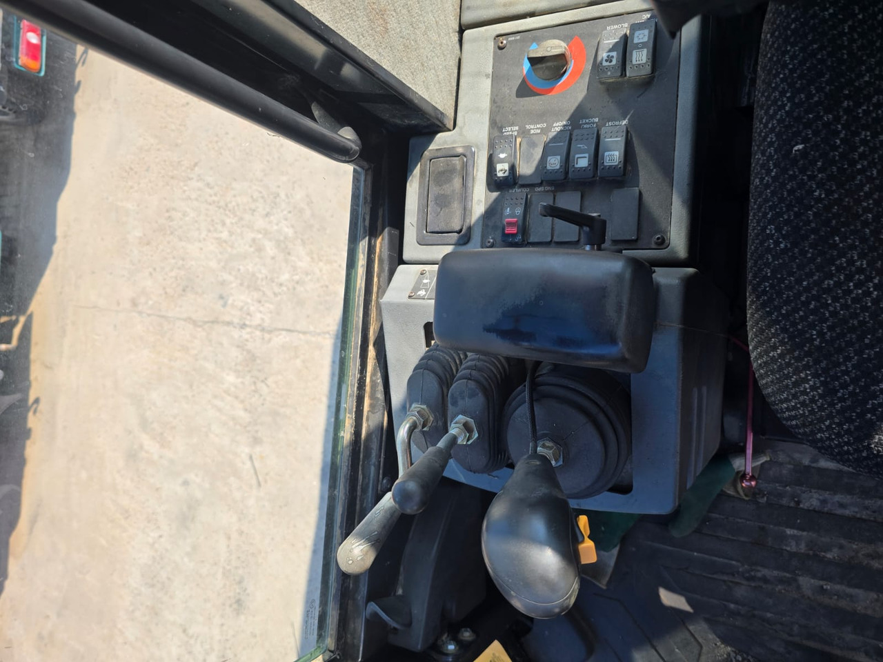 Wheel loader CATERPILLAR IT 14G