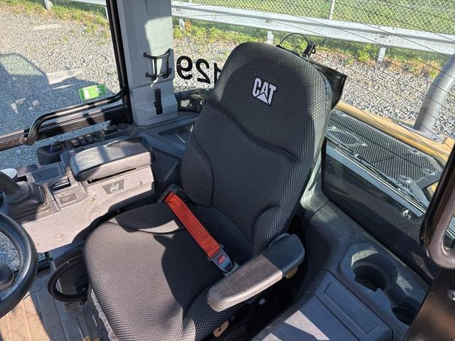 Wheel loader CAT 906