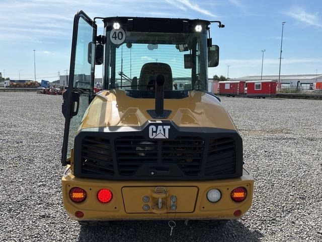 Wheel loader CAT 906