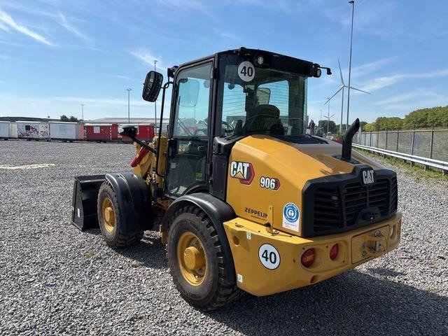 Wheel loader CAT 906