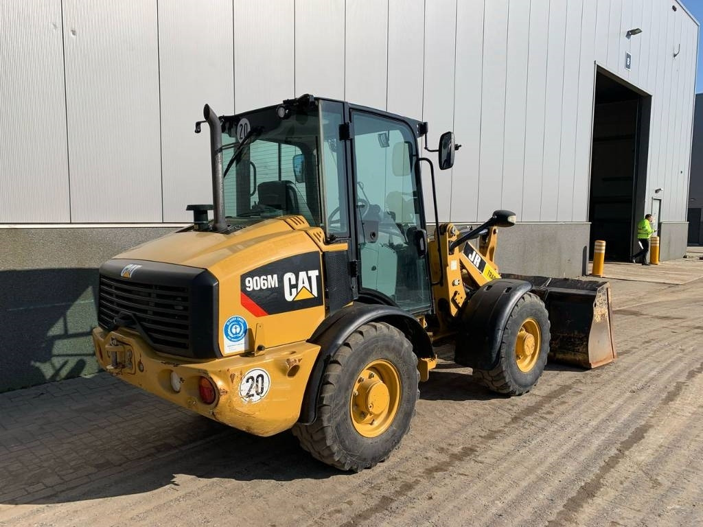 Wheel loader CAT 906