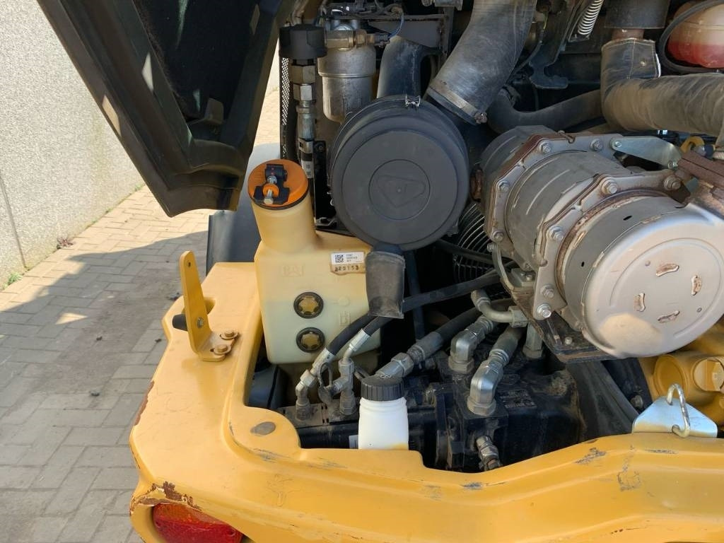 Wheel loader CAT 906