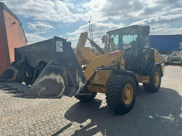 Wheel loader CAT 906