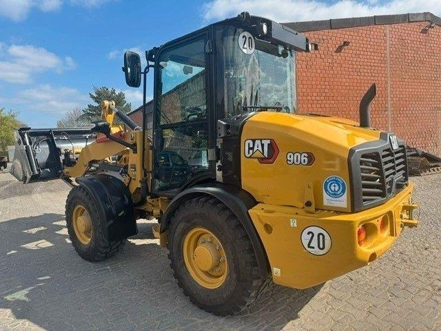 Wheel loader CAT 906
