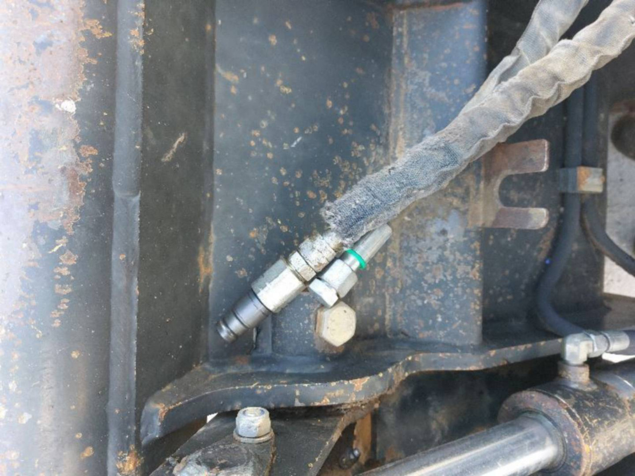 Wheel loader CAT 906H2