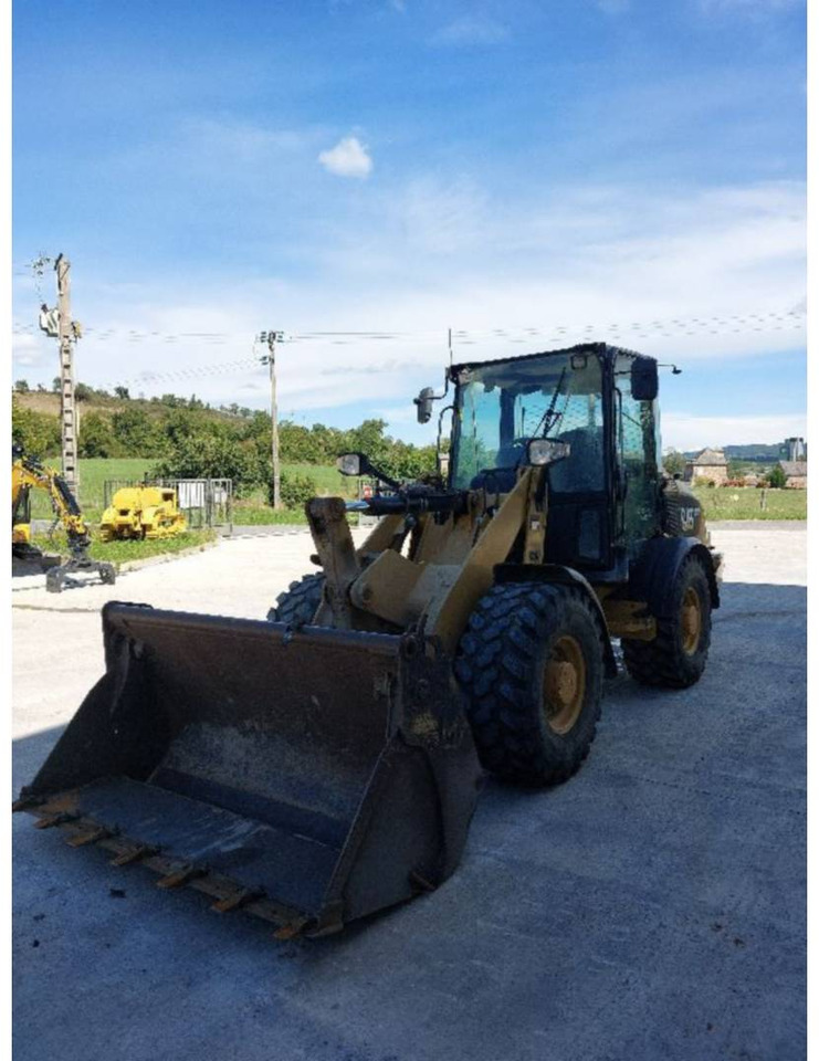 Wheel loader CAT 906H2