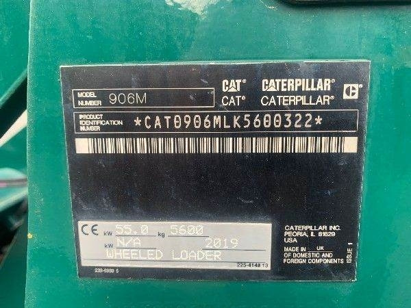 Wheel loader CAT 906 M