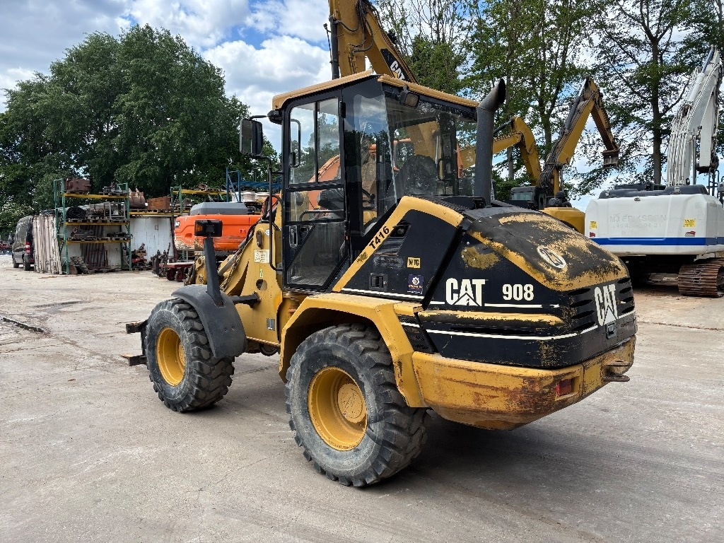 Wheel loader CAT 908