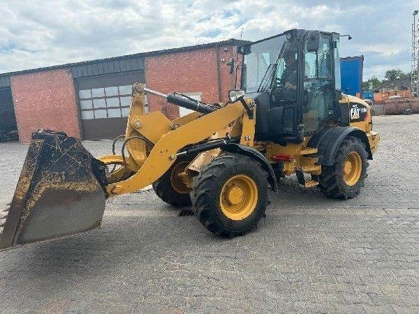 Wheel loader CAT 908