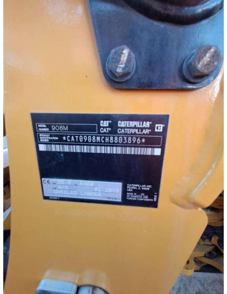 Wheel loader CAT 908M