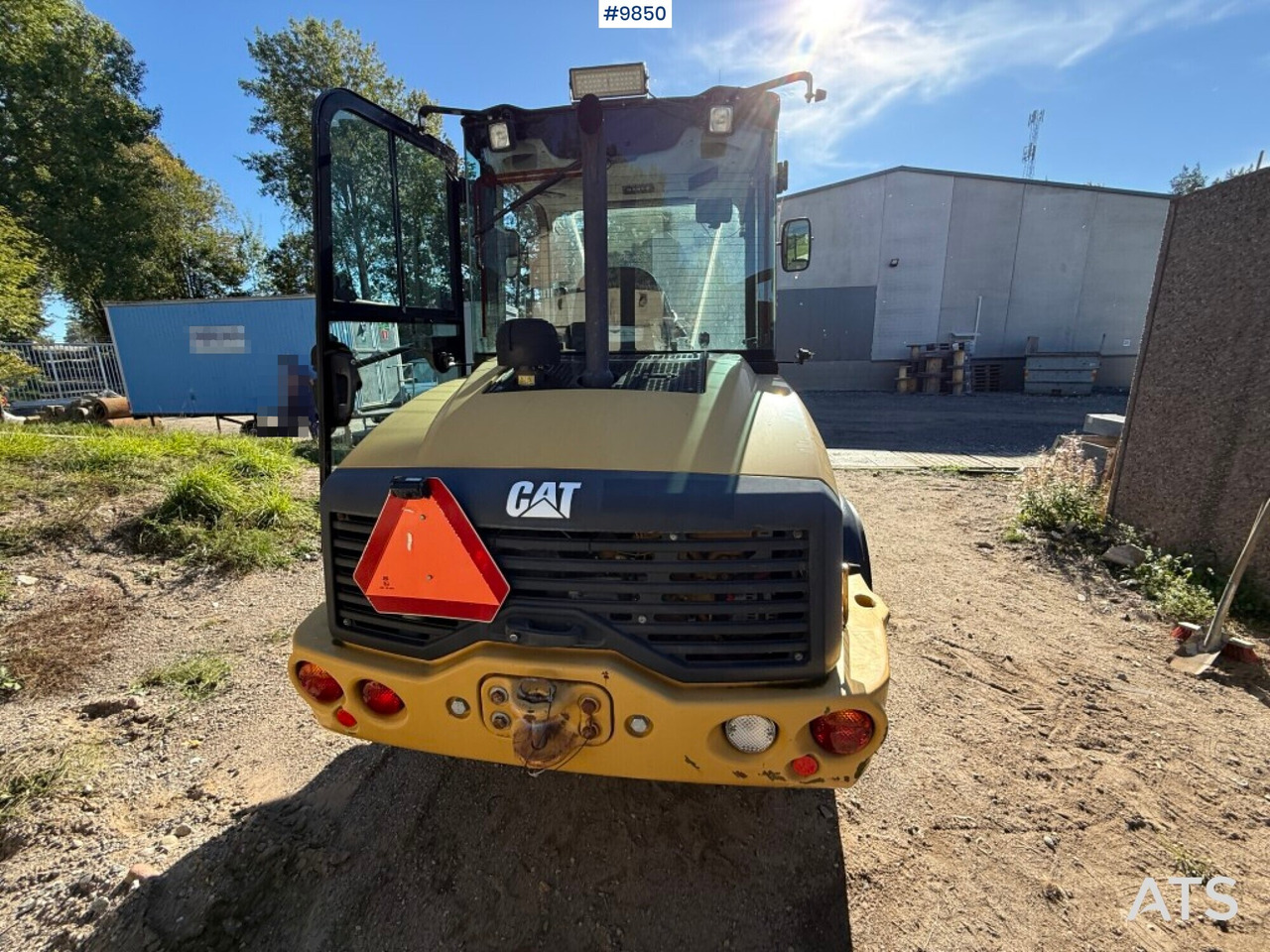 Wheel loader CAT 908M Wheel loader with Gears