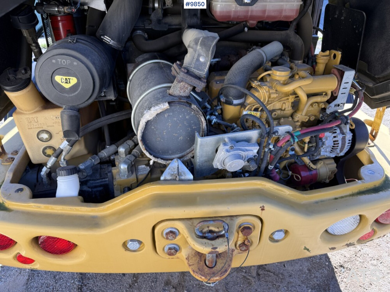 Wheel loader CAT 908M Wheel loader with Gears