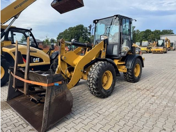 Wheel loader CAT 908 H