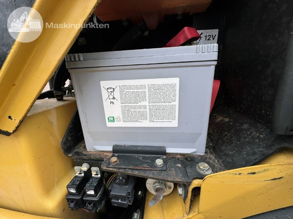 Wheel loader CAT 908 H
