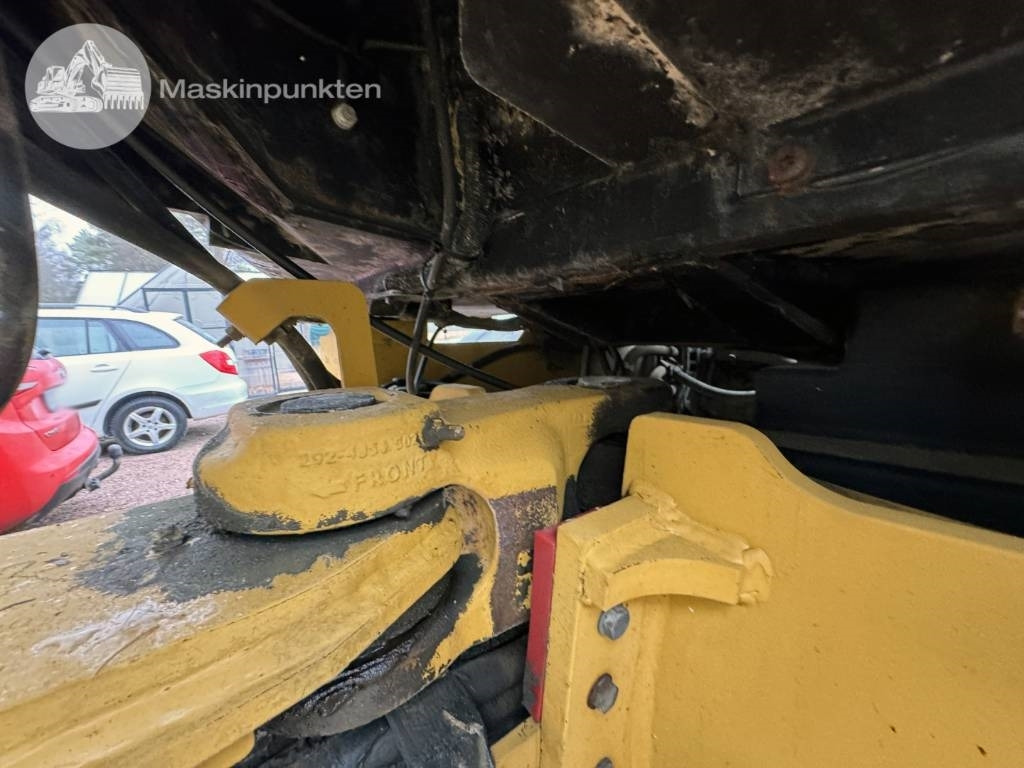 Wheel loader CAT 908 H