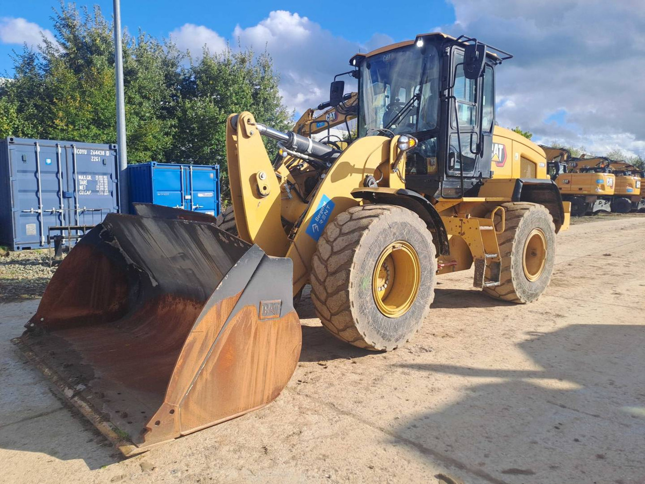 Wheel loader CAT 930M